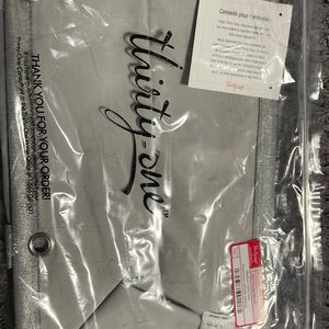 Thirty one medium utility tote